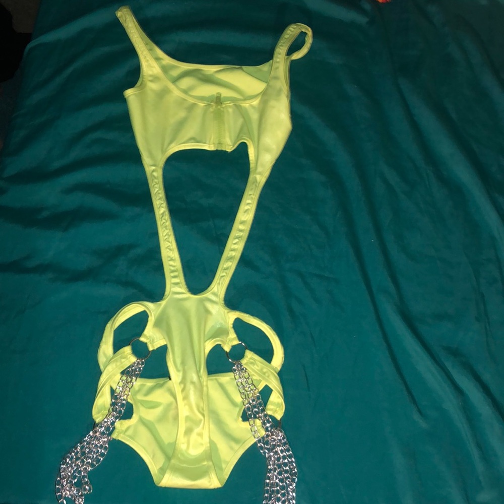 Clubexx neon suit